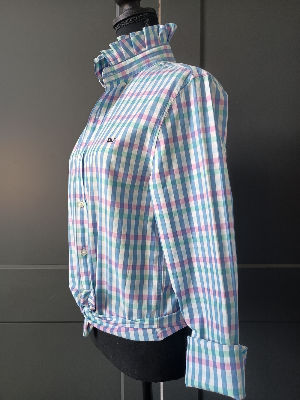 Upcycled Women's Vineyard Vines Ruffle Collar Shirt #107